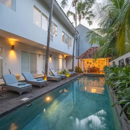 Room & Vespa 4 - Central Seminyak Near Beach